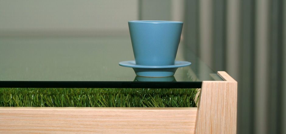 СТОЛ С ТРАВКОЙ – фото №1