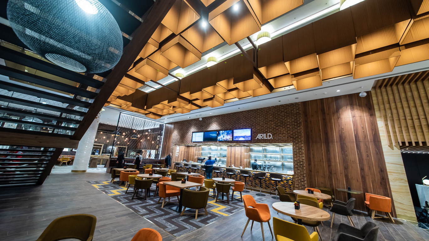 Глянец и свет: масштабное остекление атриума NAYADA для БЦ «Новион» в составе Radisson Blu Олимпийский – фото №2