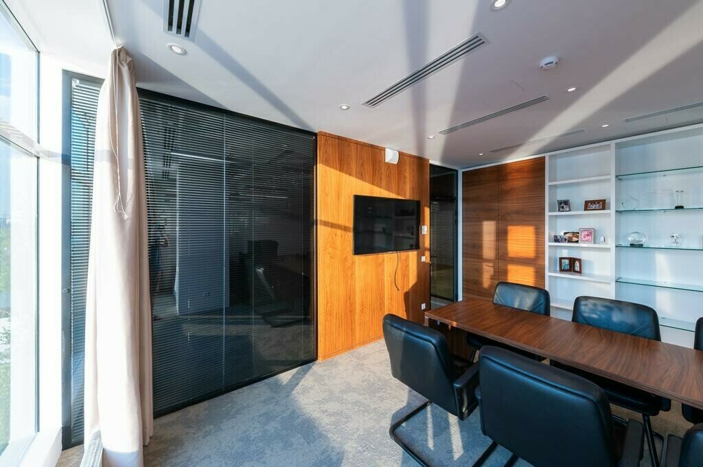 Nayada поставила офисную мебель в Фармгеоком – фото №7