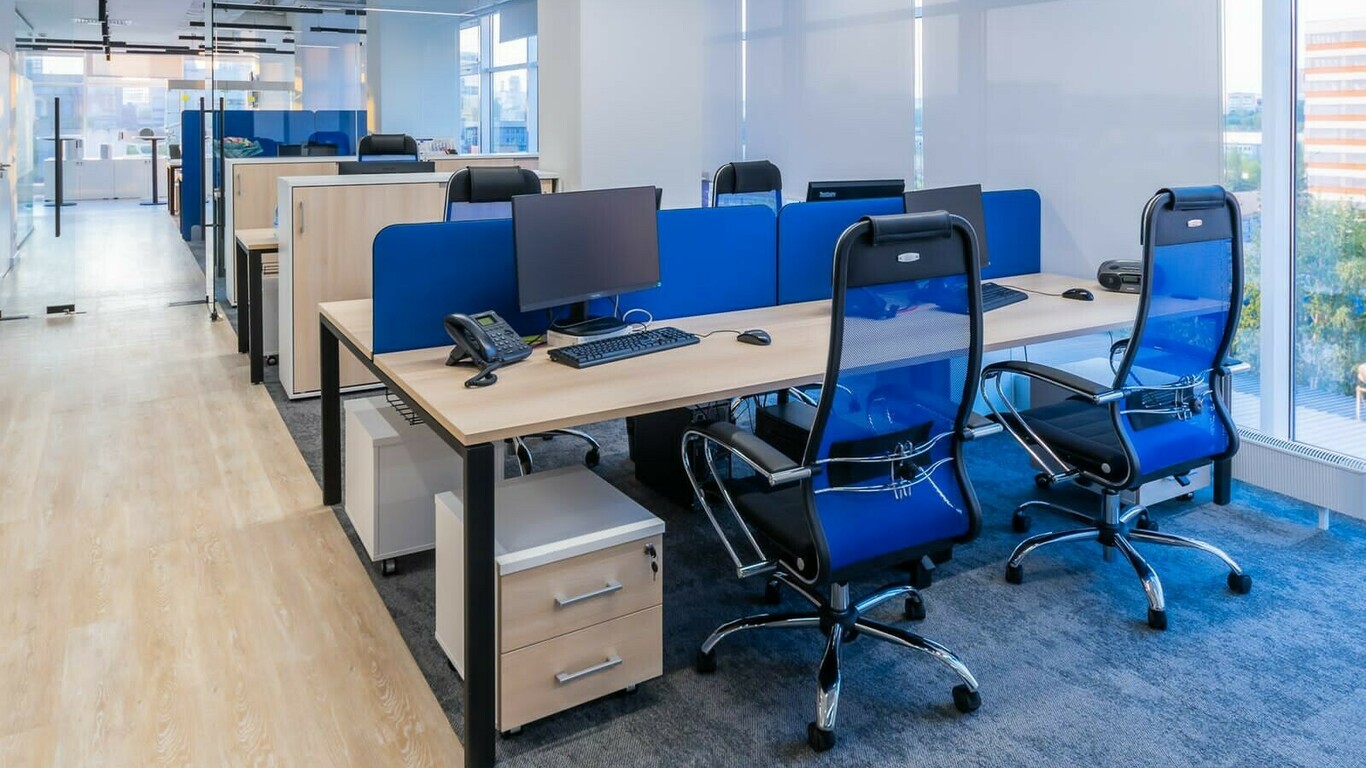 Nayada поставила офисную мебель в Фармгеоком – фото №4