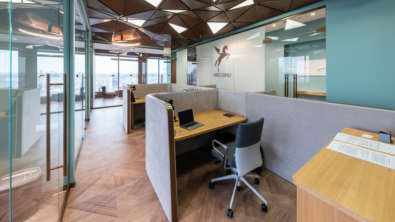 Nayada поставила проектную мебель в офис «Юникорн» – фото №1