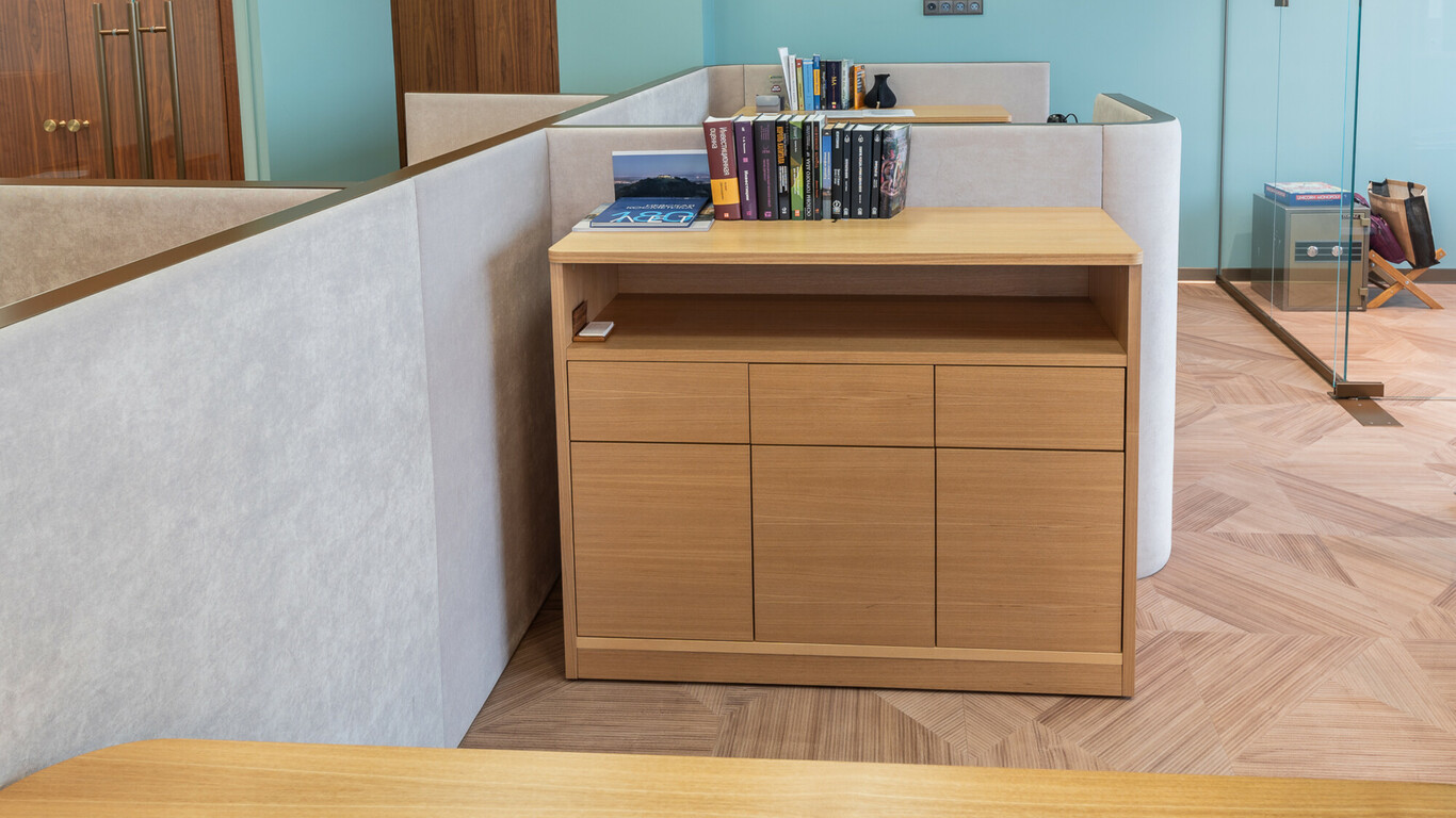 Nayada поставила проектную мебель в офис «Юникорн» – фото №8