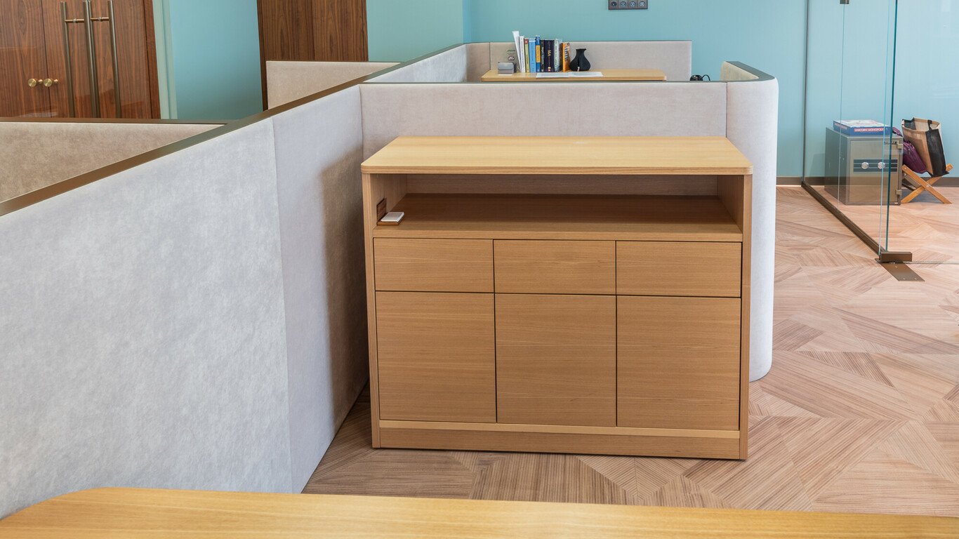 Nayada поставила проектную мебель в офис «Юникорн» – фото №9