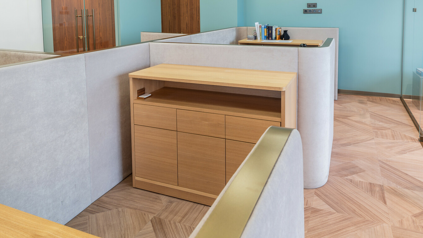 Nayada поставила проектную мебель в офис «Юникорн» – фото №11