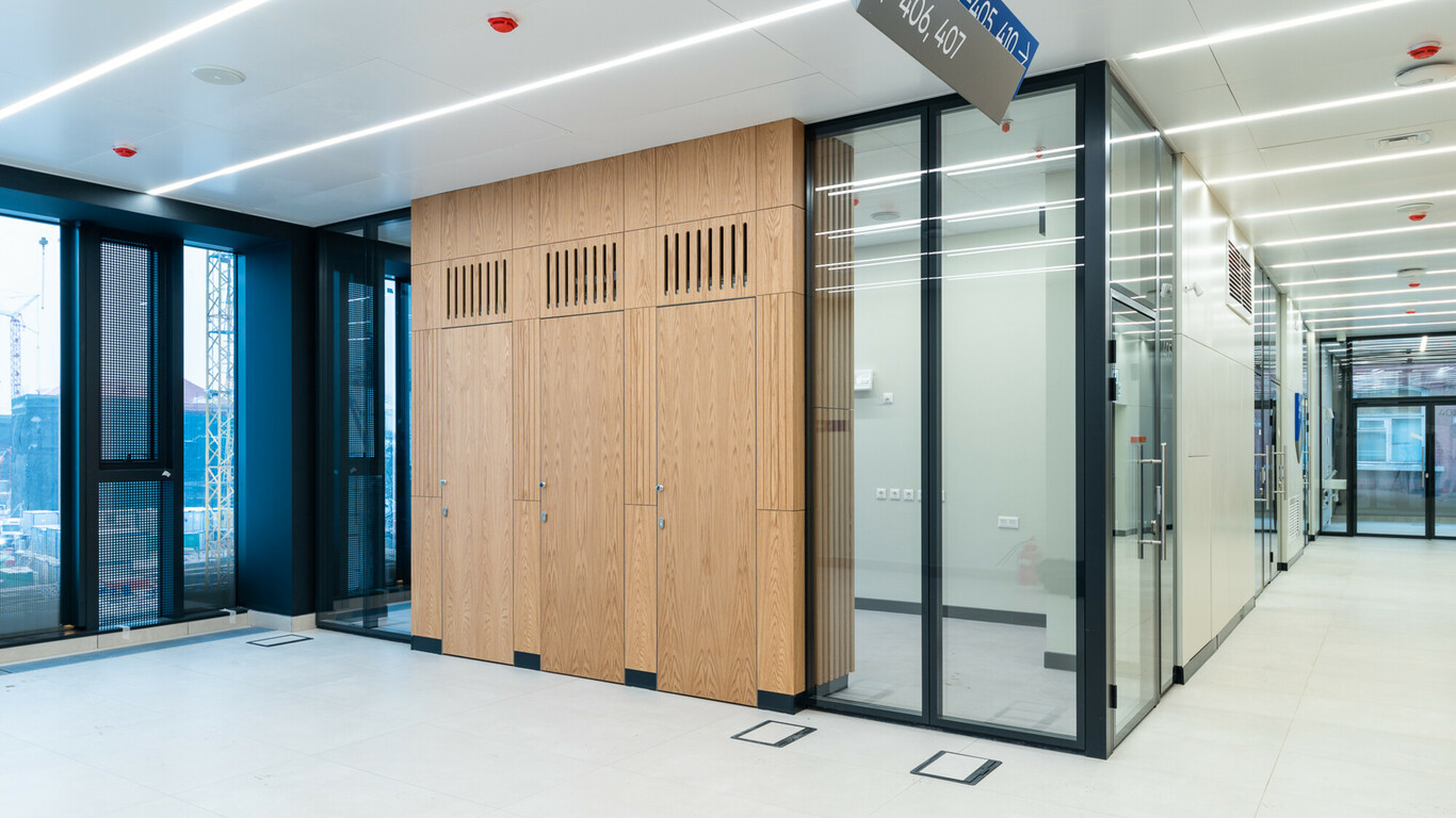 Nayada поставила встроенные шкафы в МГТУ им. Баумана – фото №3